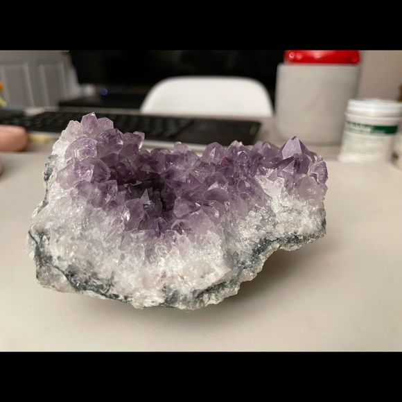 Small amethyst rock - Picture 5 of 6